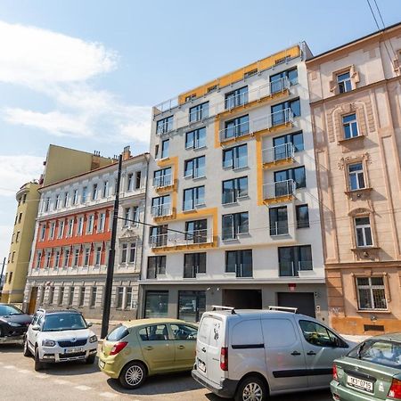 Studio Brand New Apartment #28 In New Building With Free Parking In City Center Praha Bagian luar foto
